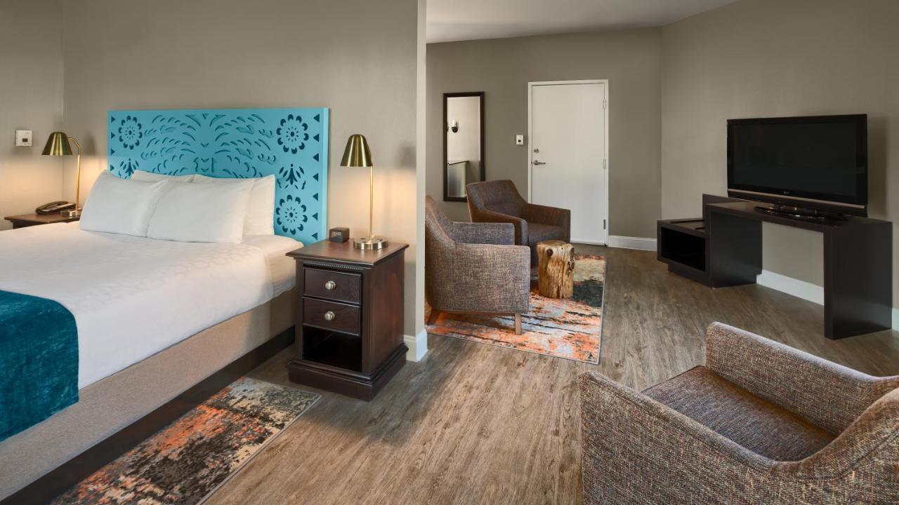 Hotel Indigo San Antonio Riverwalk By Ihg Екстериор снимка