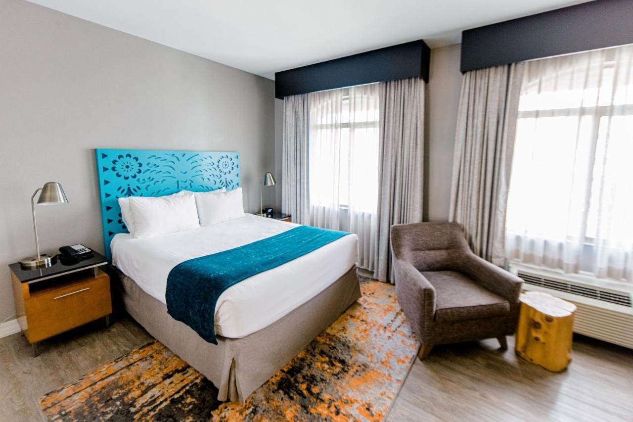 Hotel Indigo San Antonio Riverwalk By Ihg Екстериор снимка
