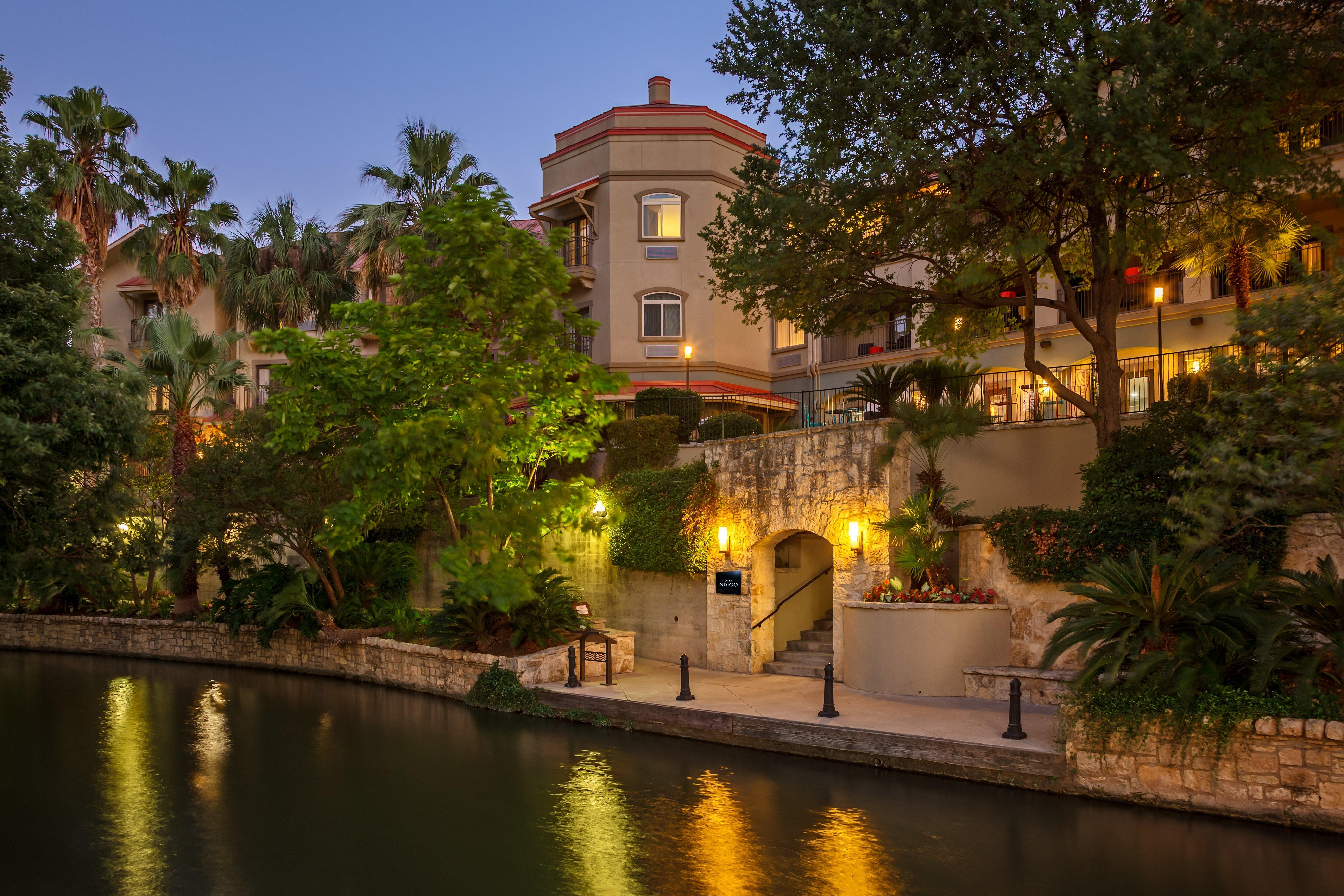Hotel Indigo San Antonio Riverwalk By Ihg Екстериор снимка